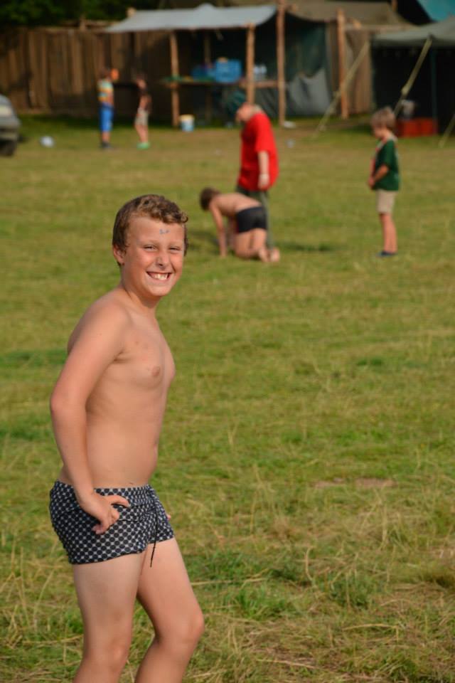 Sint-Martinus den XIIde - Kamp Welpen Lignières 2014